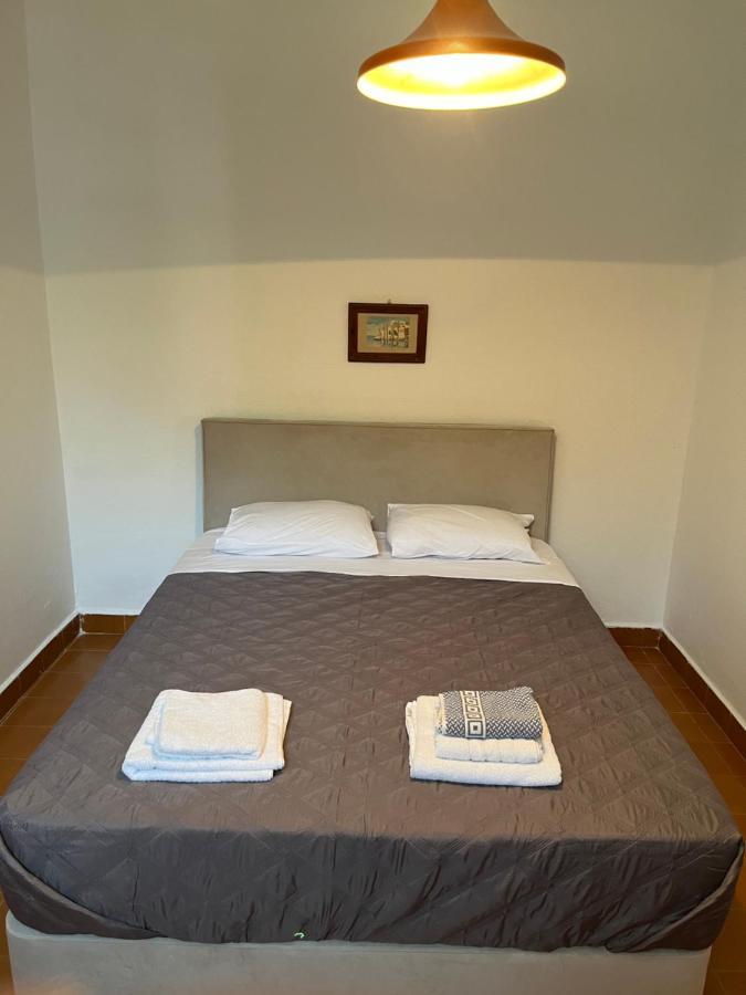Madoupa Beach Apartments Орнос Екстериор снимка