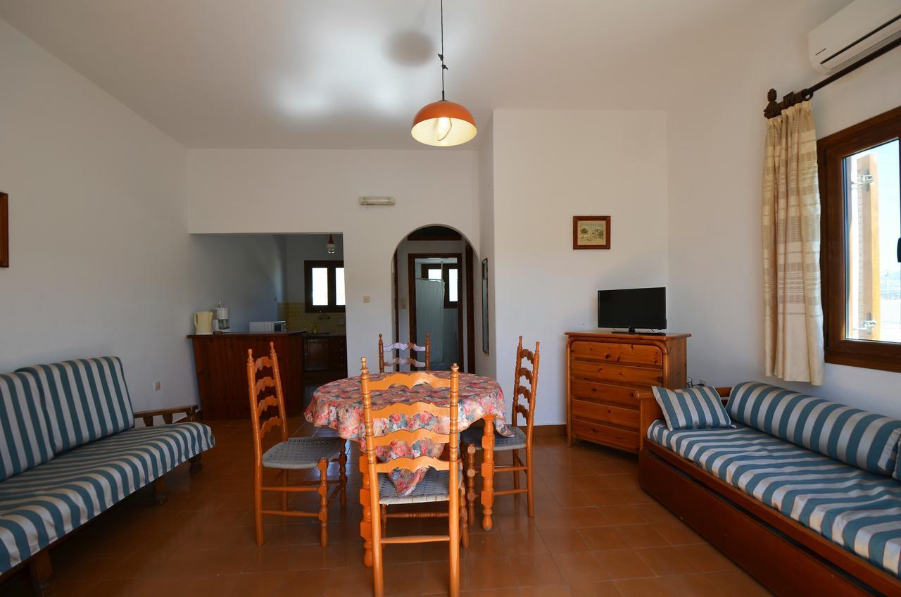 Madoupa Beach Apartments Орнос Екстериор снимка