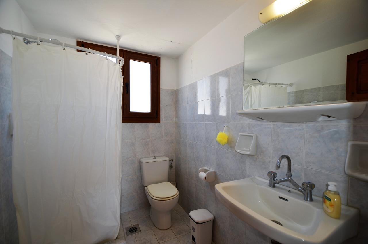 Madoupa Beach Apartments Орнос Екстериор снимка